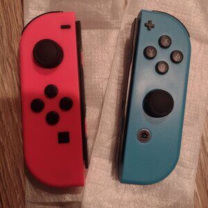 Pair of Nintendo Switch off brand new Joy Conn controllers open box